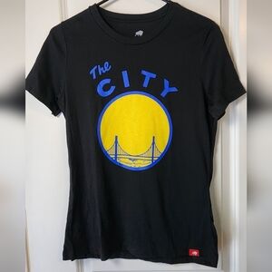 Sportique Golden Sate Warriors Women's The City Logo Black T-Shirt Size Small